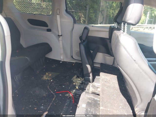 Chrysler Pacifica Touring L