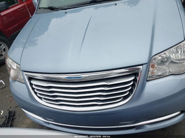 Chrysler Town & Country Touring
