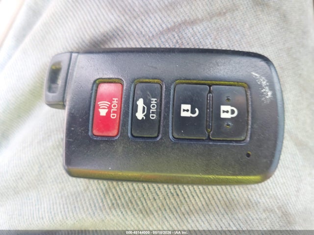 Toyota Camry Xle