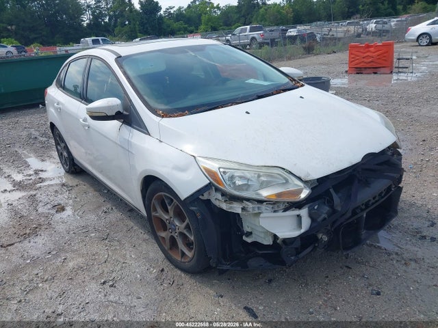 Salvage Ford Focus Image
