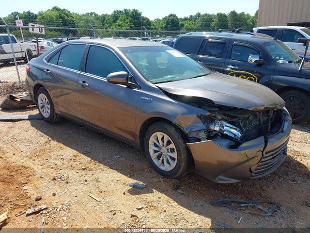 Salvage Toyota Camry Image