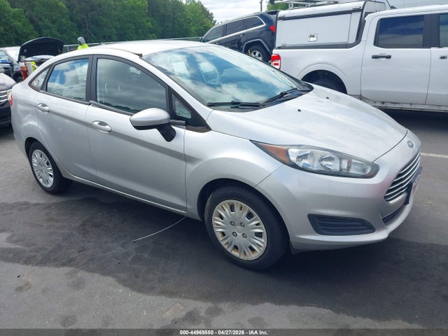Salvage Ford Fiesta Image