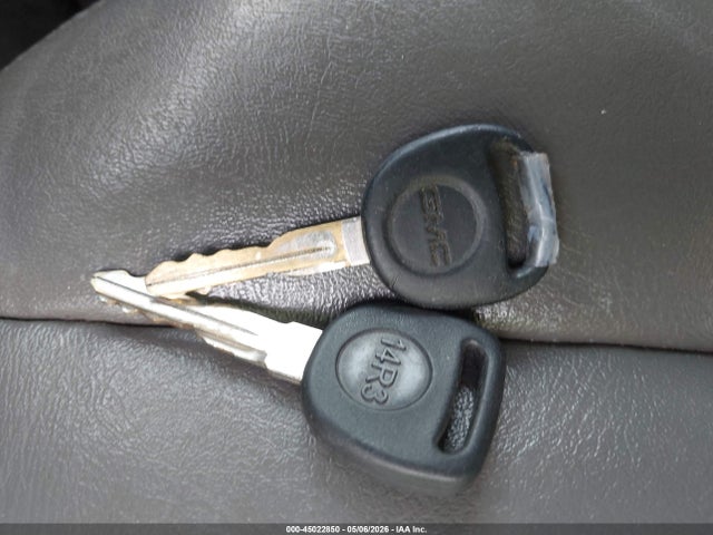 GMC Savana Standard