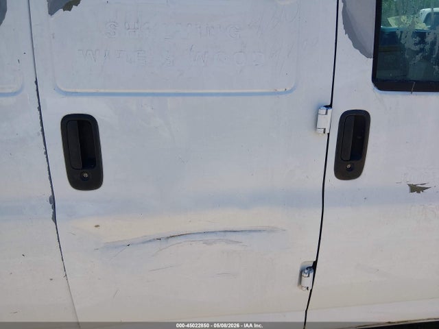 GMC Savana Standard