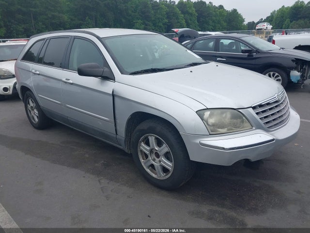 Salvage Chrysler Pacifica Image
