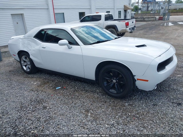 Salvage Dodge Challenger Image