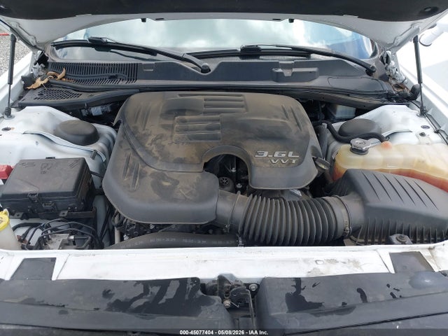 Dodge Challenger Sxt