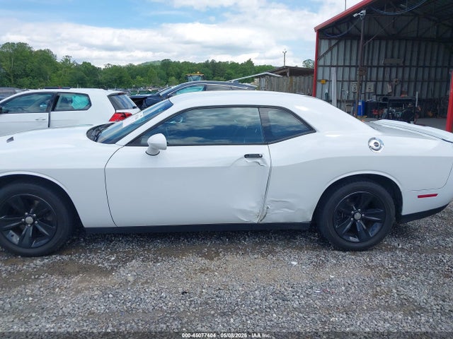 Dodge Challenger Sxt