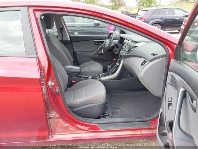 Hyundai ELANTRA Se