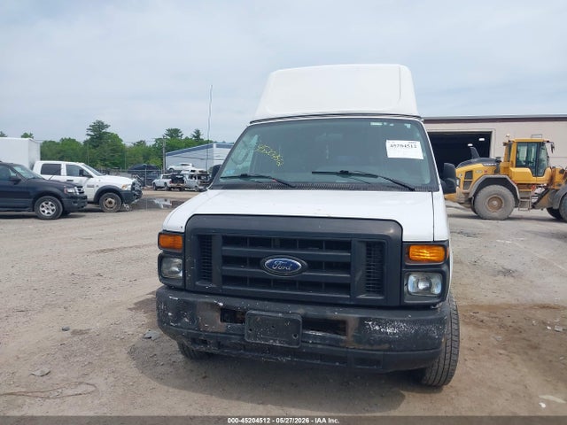 Ford E-250 Commercial