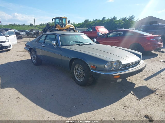 Salvage Jaguar Xjs Image