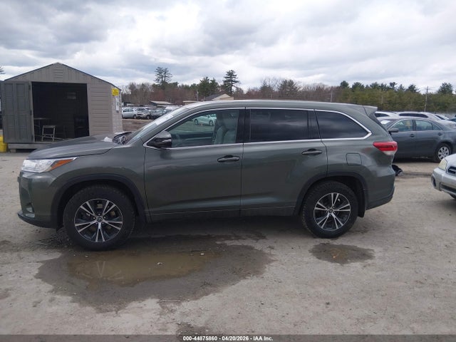 Toyota Highlander Le