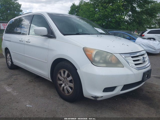 Salvage Honda Odyssey Image