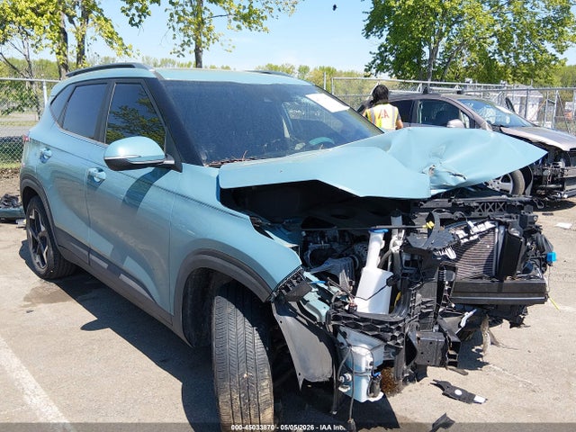 Salvage Kia Seltos Image