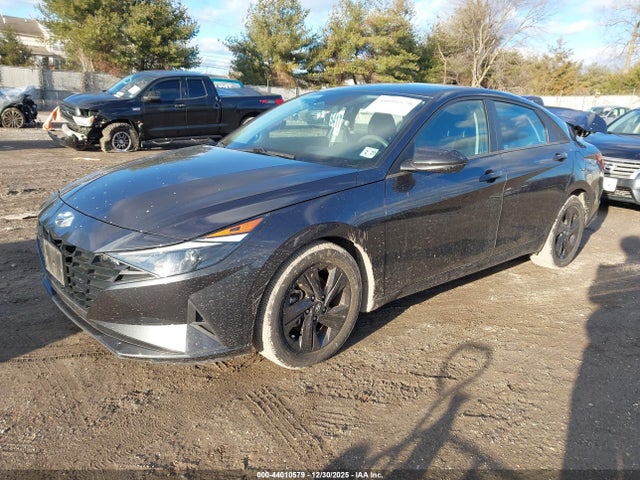 Hyundai ELANTRA Sel