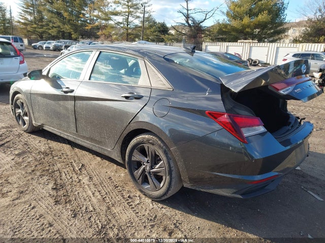 Hyundai ELANTRA Sel