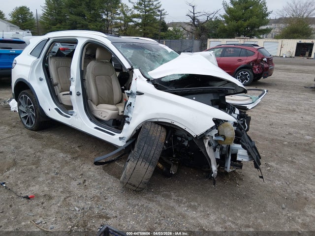 Salvage Lincoln Nautilus Image