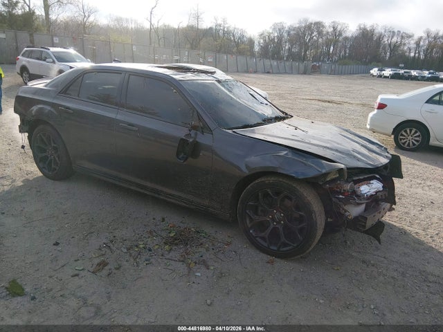 Salvage Chrysler 300 Image