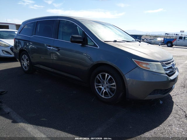 Salvage Honda Odyssey Image