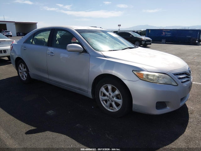 Salvage Toyota Camry Image