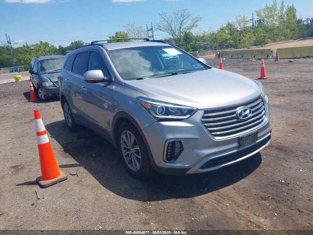 Salvage Hyundai SANTA FE Image