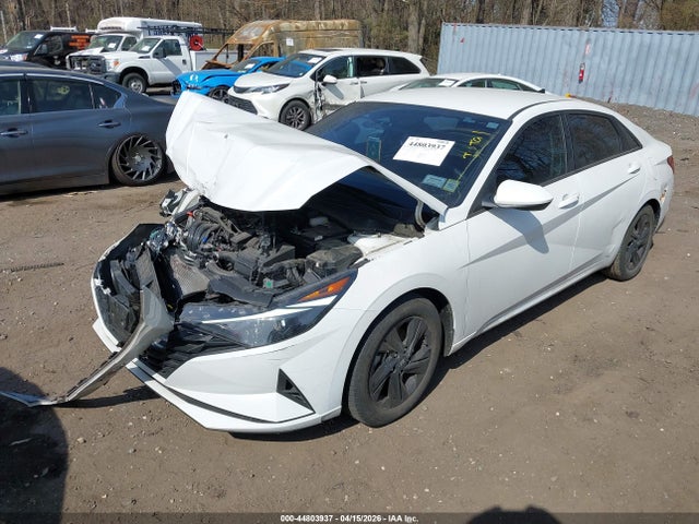 Hyundai ELANTRA Sel