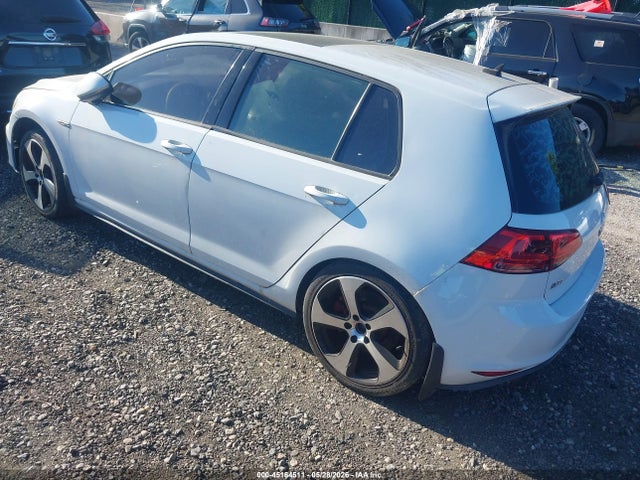 Volkswagen Golf Se 4-door