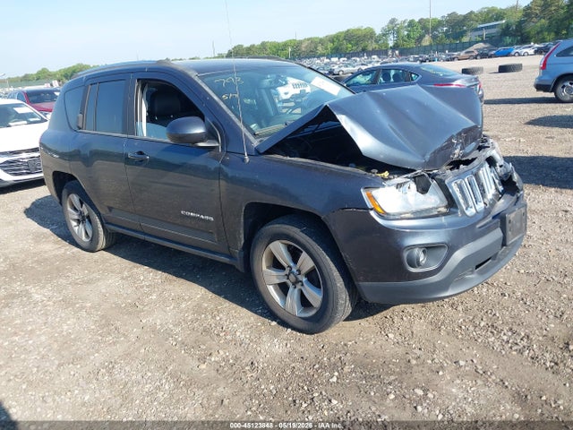 Salvage Jeep Compass Image