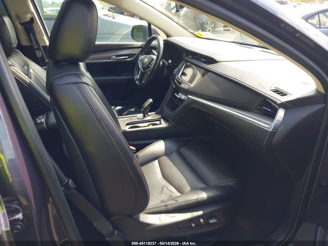 Cadillac XT5 Luxury