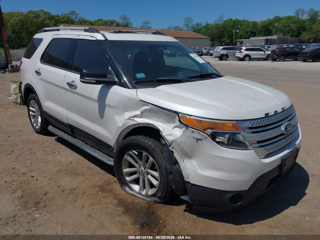 Salvage Ford Explorer Image