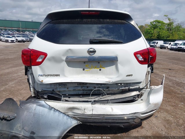 Nissan Pathfinder S