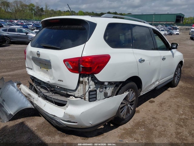 Nissan Pathfinder S