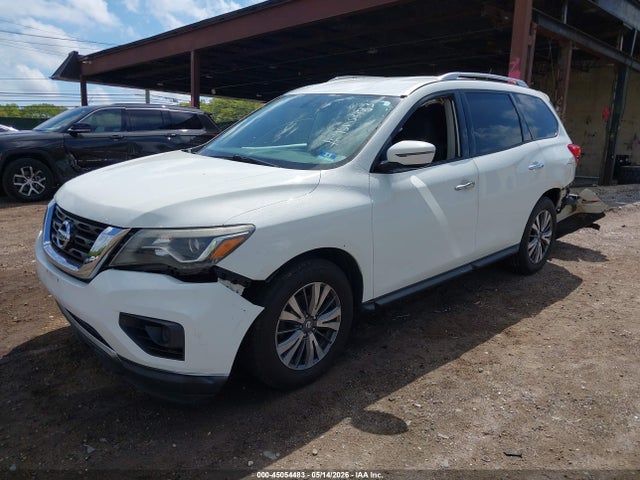 Nissan Pathfinder S