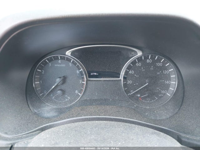 Nissan Pathfinder S