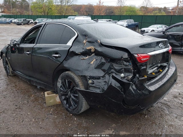 INFINITI Q50 3.0t Luxe