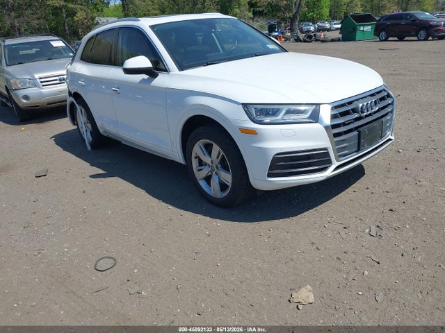 Salvage Audi Q5 Image