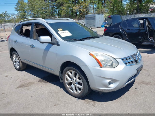 Salvage Nissan Rogue Image