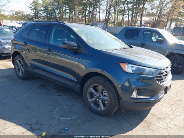 Salvage Ford Edge Image