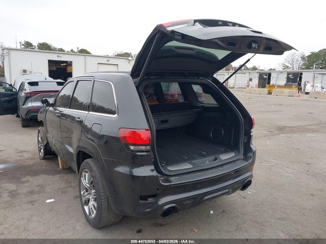 Jeep Grand Cherokee Srt8