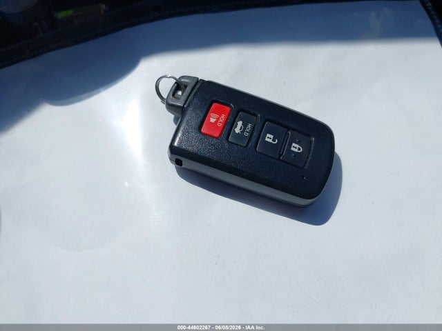 Toyota Avalon Hybrid Xle Touring