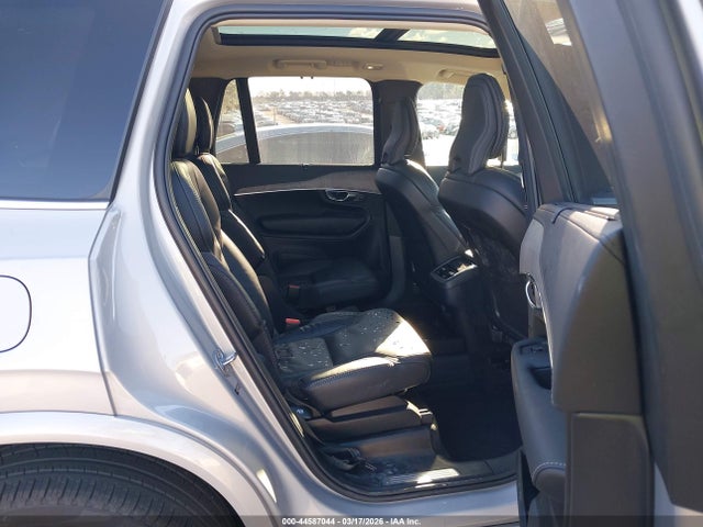 Volvo XC90 B6 Ultimate Bright Theme 6-seater