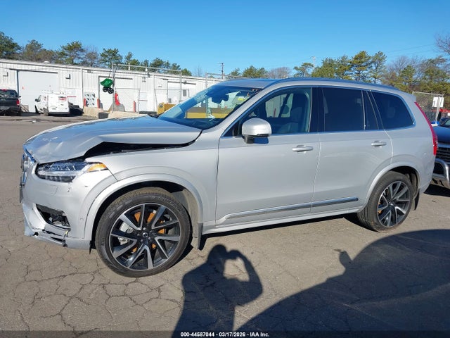 Volvo XC90 B6 Ultimate Bright Theme 6-seater