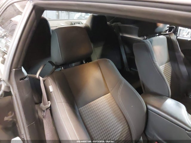 Dodge Challenger Sxt