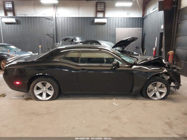 Dodge Challenger Sxt