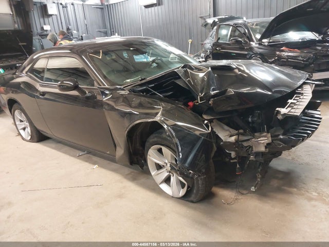 Salvage Dodge Challenger Image
