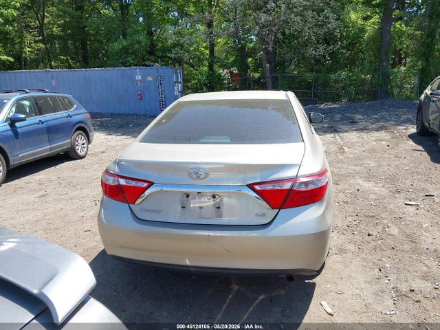 Toyota Camry Le