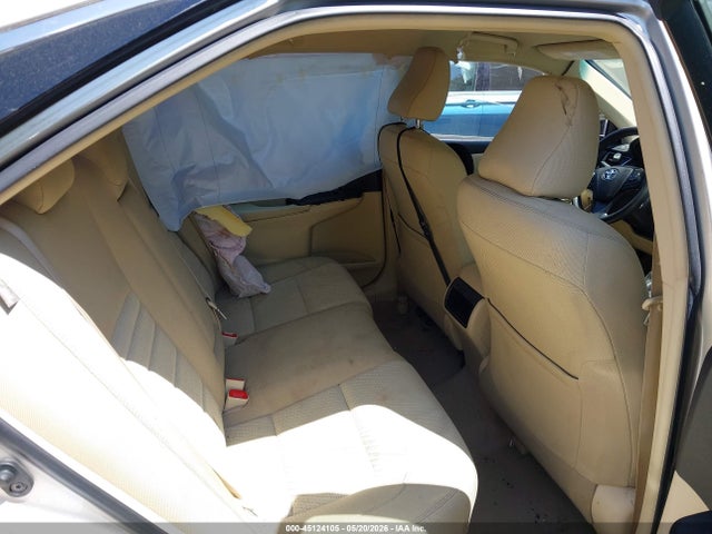 Toyota Camry Le