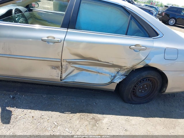 Toyota Camry Le