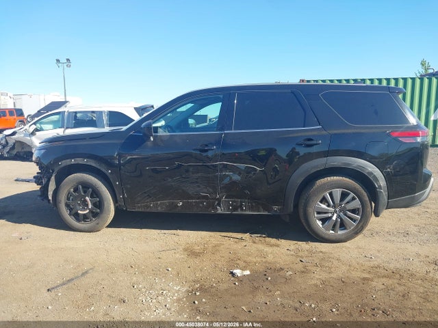 Nissan Pathfinder S 4wd