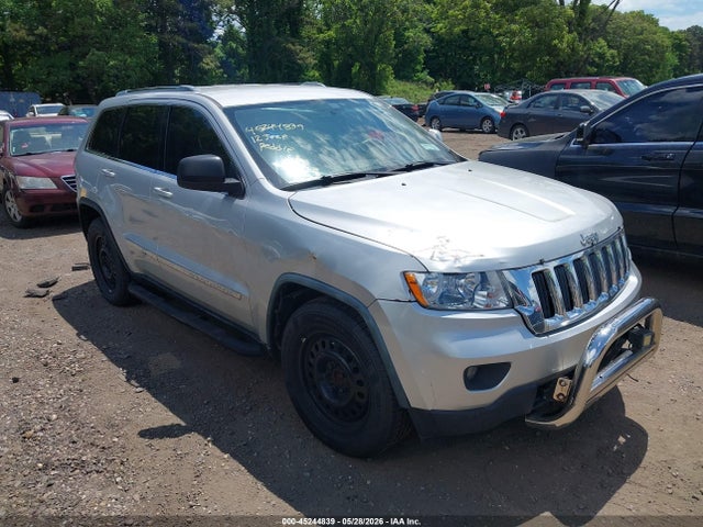 Salvage Jeep Grand Cherokee Image